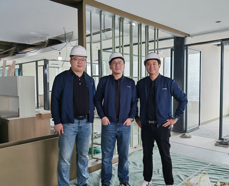 The innovative breakthrough event was spearheaded by the executive and leaders of HONOR Philippines: Mr. Tom Yuan, Retail Sales Director; Mr. Sean Yuan, Country Manager; and Mr. Stephen Cheng, Vice President.